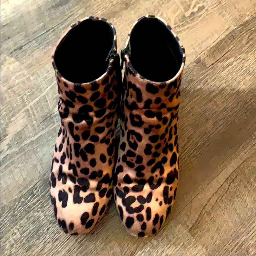 Leopard booties